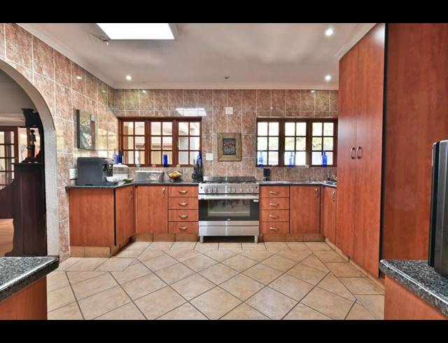 4 BEDROOM HOUSE FOR SALE IN RANDPARK RIDGE